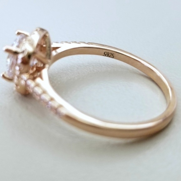 18k 1ct Ring - Picture 6 of 8